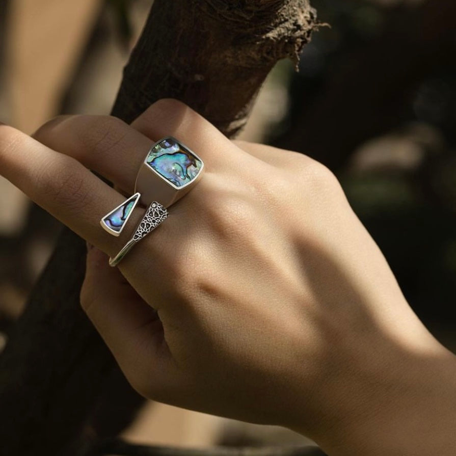 Metamorphic Ring